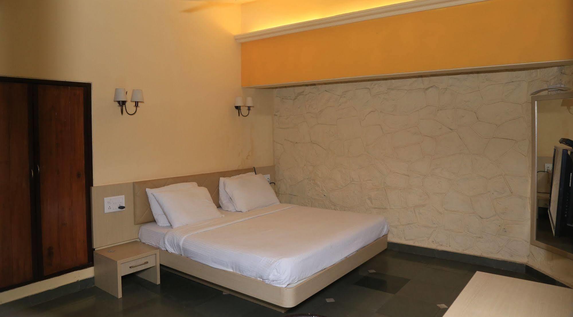 Panoramic Resort Panvel Karnala Exterior photo